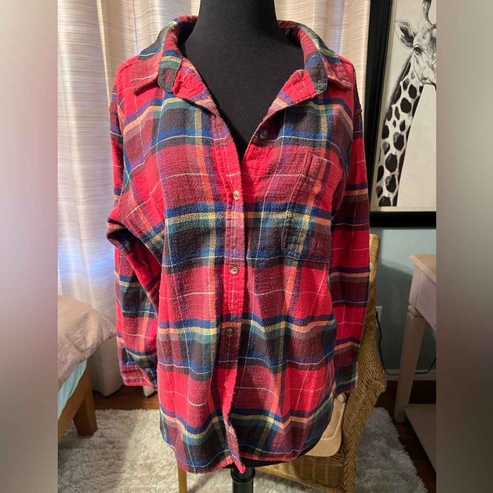 American Eagle Red and Blue Plaid Shirt